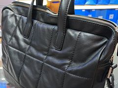 -爱革·奢品·鞋包·衣物·家居(博荟广场店)