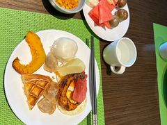 -广州金沙洲希尔顿欢朋酒店