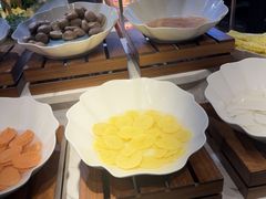 -金滏山·烤肉海鲜火锅自助(襄阳万达店)