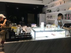 -UNI UNI(环亚凯瑟琳店)