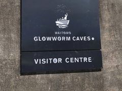 -怀托摩萤火虫洞