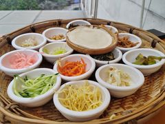 -包整·丝娃娃(一览甲秀楼风景店)