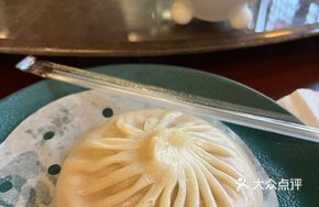 Wenlou Crab Roe Soup Dumplings