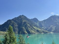 -天山神秘大峡谷