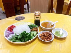 -官塘陈记鱼生·潮汕砂锅粥·牛肉火锅(潮枫路总店)