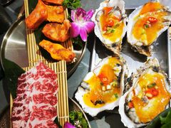 -围炉肉舍•炭烤活鳗•丹东海鲜烤肉(步行街店)