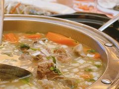 -武汉五月花大酒店(武昌火车站中南路地铁站店)