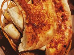 孜然辣椒味烤馕-巴依老爷新疆美食(清华东门店)