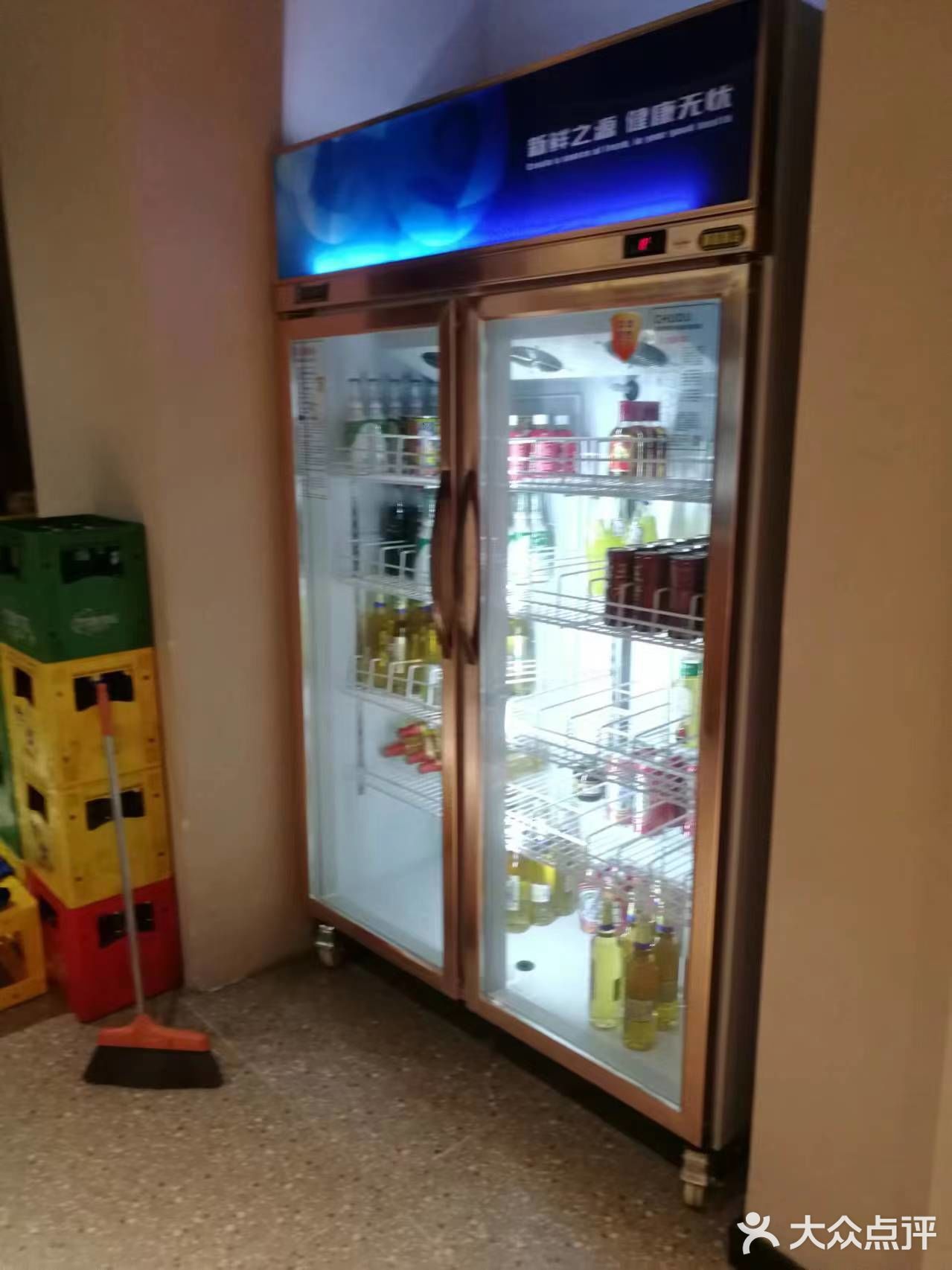 一个像回家吃饭的小店，很温馨