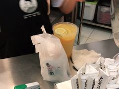 -沪上阿姨鲜果茶(华新大街店)