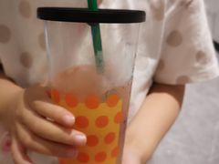 -星巴克(杭州西湖银泰1F店)