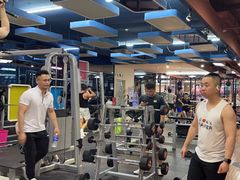 -奇迹健身金茂汇店