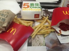 -麦当劳(宝山大厦店)