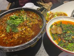 -万重锦·人文川菜馆(骡马市店)