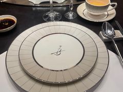 -海派悦庭·海胆烧麦·新融合菜(凯德广场店)