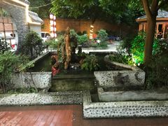 景观位-好汉锅园林秘制老火锅 柴火霸王鸡(金沙店)