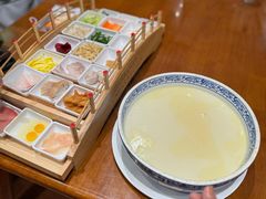 -香麒园·过桥米线·南湖雅宴