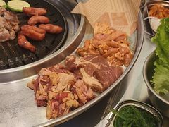 -哈哈碳都·牛肋条无限自助烤肉(宝龙店)