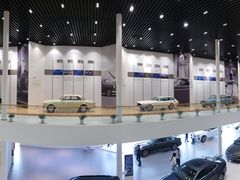 -杭州中沃沃尔沃4S店(滨江区店)