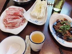 娃娃菜-亿诣蝎府炸酱面羊蝎子火锅(酷车小镇店)