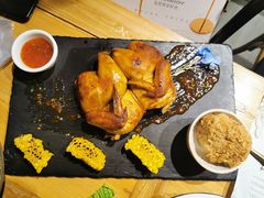 香草烤脆皮小春鸡-麦甜创意轻食餐厅(西康路店)
