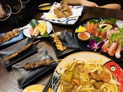-望鲸居酒屋