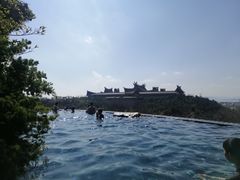 -七彩云南古滇温泉山庄