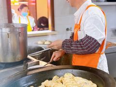 -舒蔡记生煎菜饭(云南中路店)