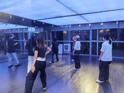 -泫舞舞蹈工作室