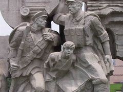 -上海市龙华烈士陵园