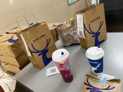 -瑞幸咖啡(7号国际商业中心店)