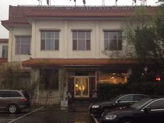 -舜耕山庄四时万和自助餐厅