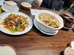 -民间瓦缸煨汤館(嵩山路店)