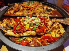 -鸣记脆皮烤鱼·海鲜烤鱼(三八广场店)
