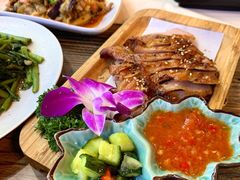 金牌炭烧秘制猪颈肉-Hi YOU你的饭局泰餐厅(雍和宫店)