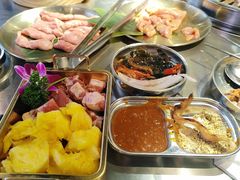 -哈哈碳都·牛肋条无限自助烤肉(宝龙店)