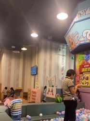 点击看大图 -卡通尼乐园(五彩世界店)