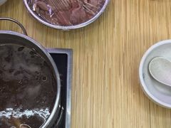 -杨老板·海鲜集市火锅·鲜切牛肉(中防万宝店)