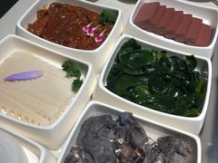 -海底捞火锅鲜切牛肉主题店(长寿路店)