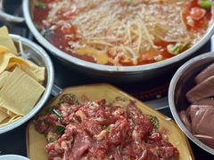 -黄利砖万峰林布依特色酸笋牛肉馆