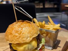 -The Diner X餐厅(青岛万象城店)