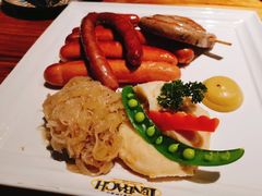 -LENBACH兰巴赫西餐啤酒坊(大连东港店)