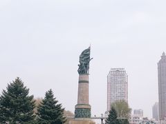 -人民防洪胜利纪念塔