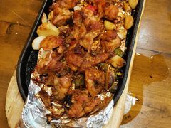 -老东镇啤酒屋海鲜加工·蒸汽海鲜·海鲜烧烤(台东店)