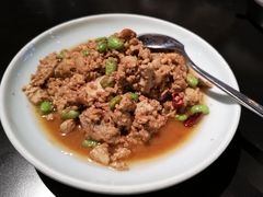 特色臭豆腐虾皮-老头儿油爆虾·1987杭州烟火味(湖滨银泰in77D区店)