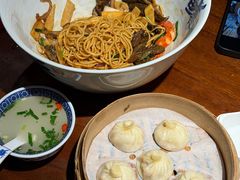 -李犟大爆鳝面·手工蟹黄包(湖滨西湖店)