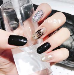 -Pink You美甲美睫纹绣定制中心