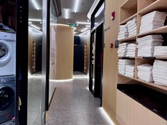 -Z&B Fitness Studio·Gym(前滩L+PLAZA店)