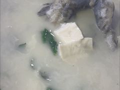 乌鱼豆腐汤半斤-淇沙湾渔村餐厅