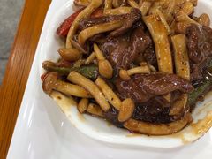 黑椒牛肉茶树菇-老盛兴汤包馆(大华二路店)